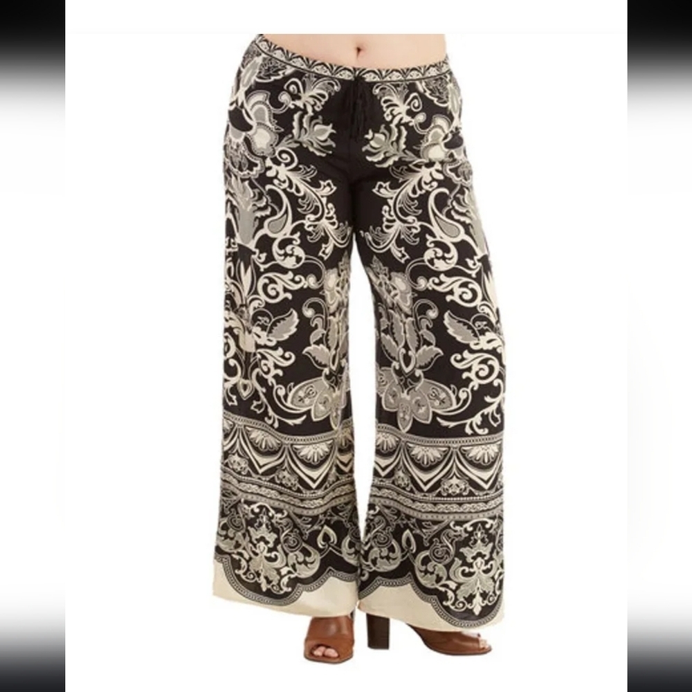 Women's Black and White Paisley Wide-Leg Pants‎
